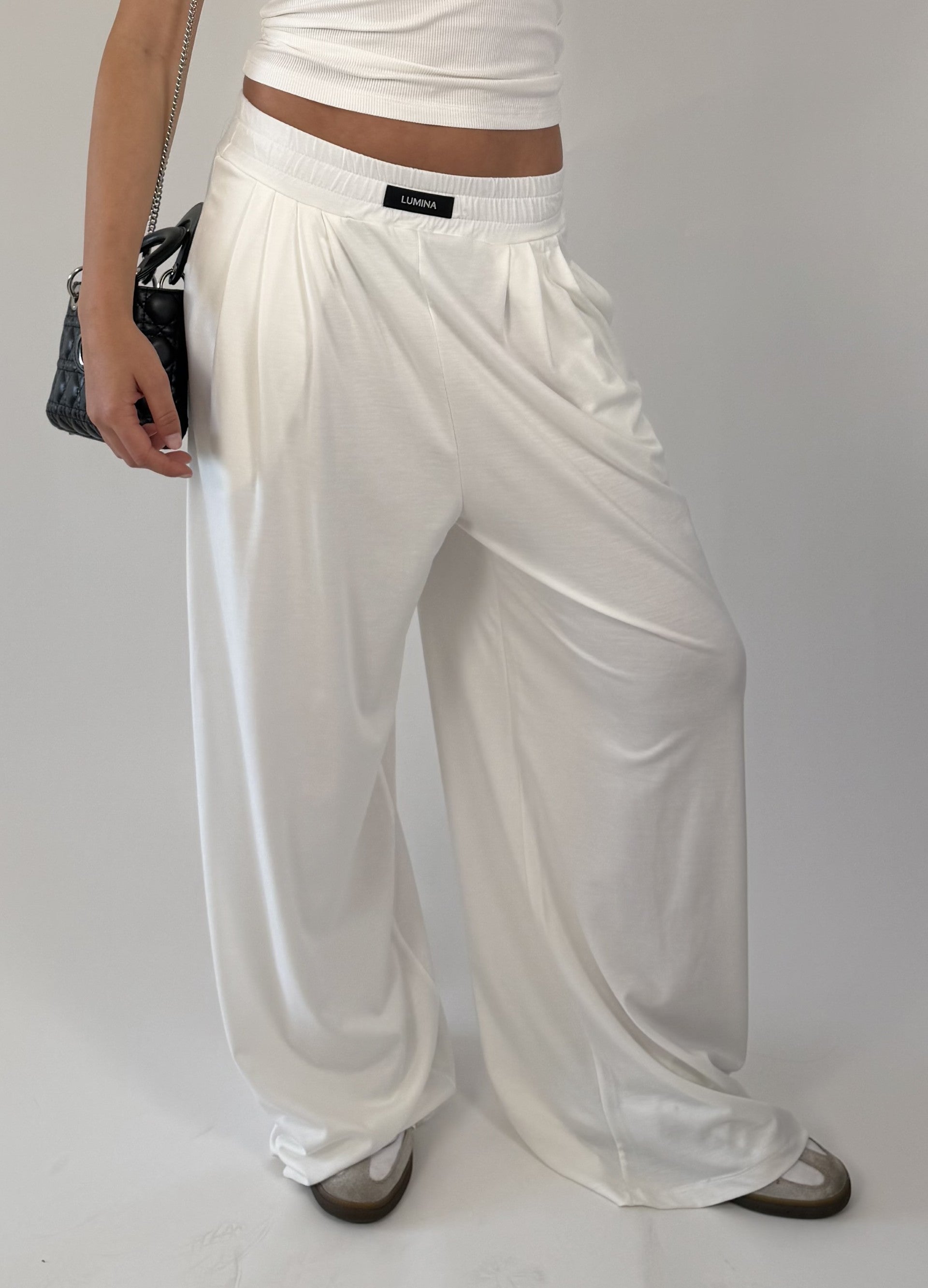 Pantalon by LUMINA