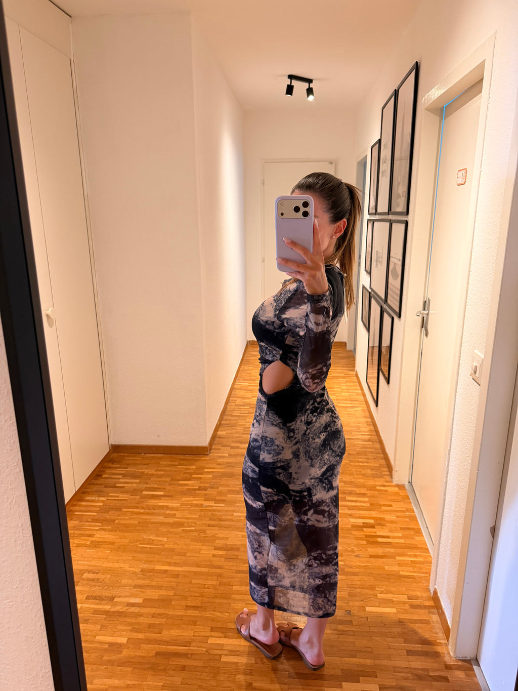 Robe longue avec ouvertures